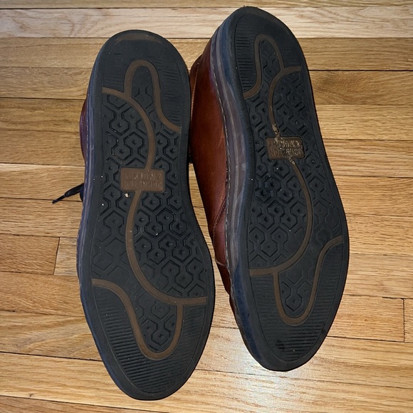 Johnston and Murphy brown sheepskin lace up sneakers - Picture 11 of 11